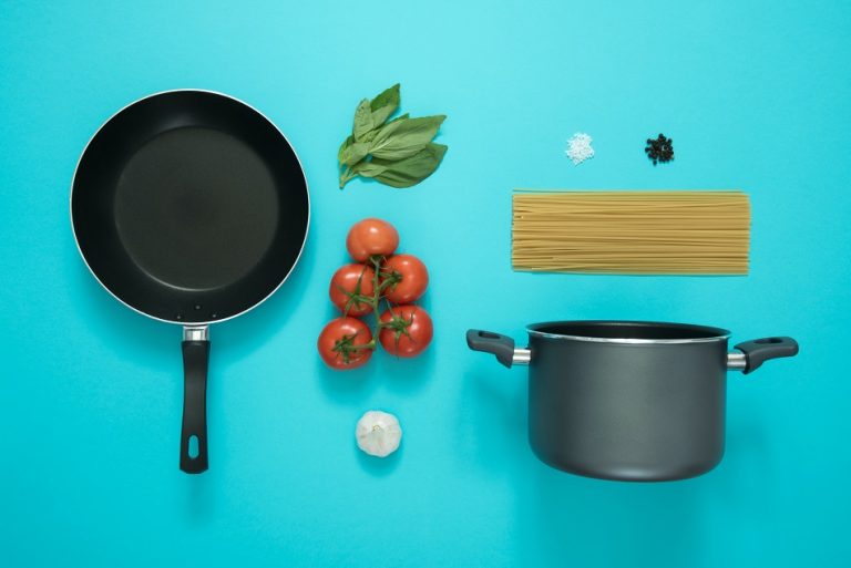 Top 13 Best Stackable Pans With Removable Handles [2023]